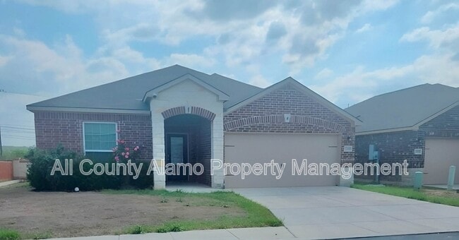 Building Photo - 12818 Cedarcreek Trl