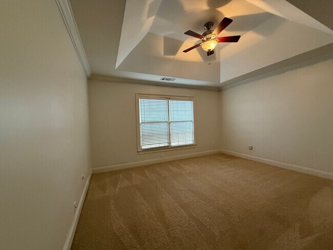 Building Photo - Updated ranch in Eagle Watch!