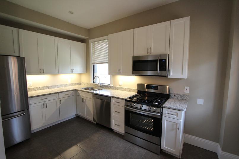 Kitchen - 1625 Rankin Ave