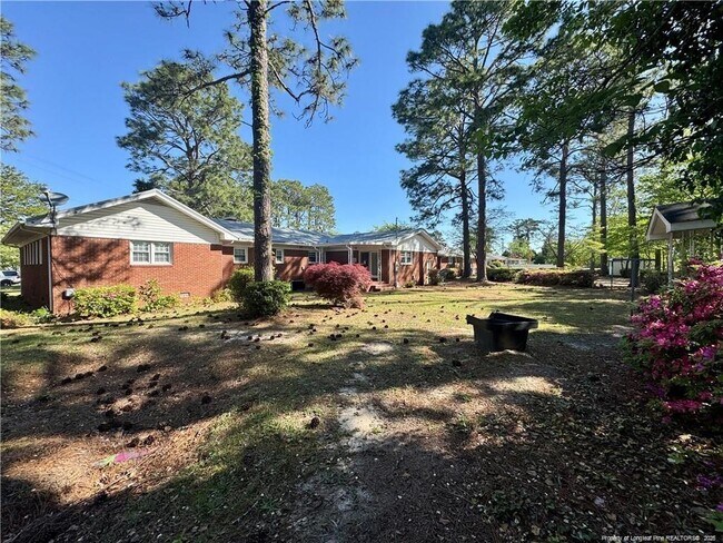 Building Photo - 400 Harrill Cir