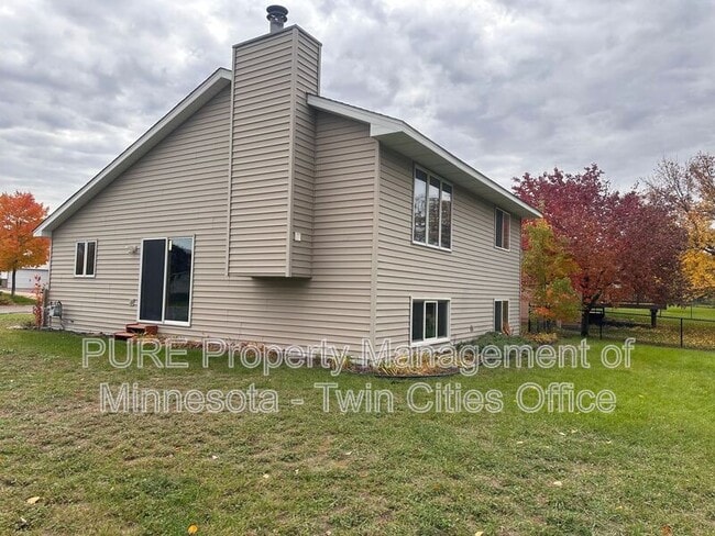 Building Photo - 14748 Fluorine St NW