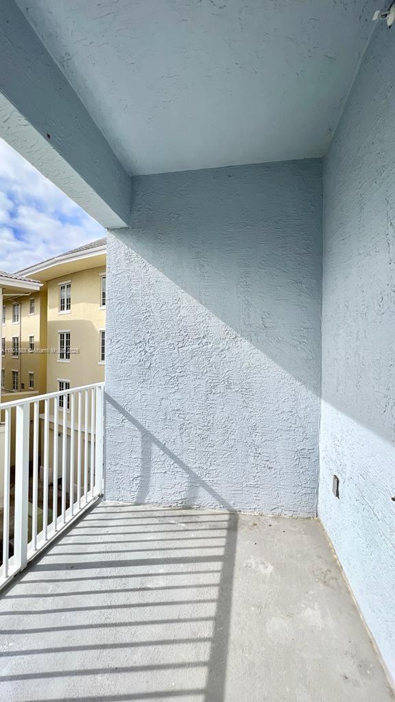 Building Photo - 1200 Town Center Dr