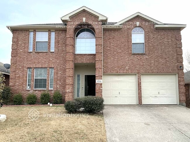 Building Photo - 9313 Newport Ln