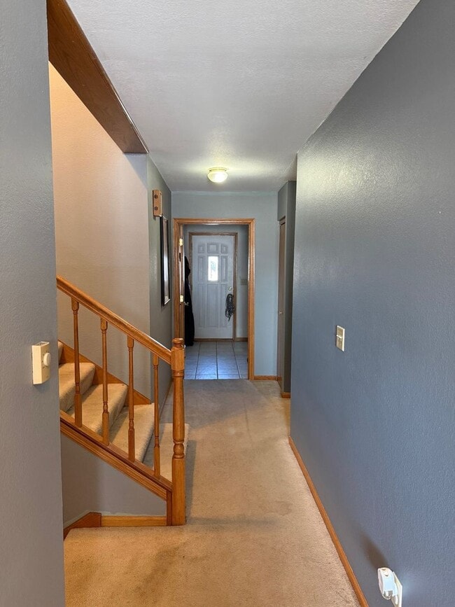 Building Photo - 1611/1613 Lincoln Avenue