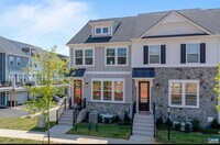 Building Photo - 805 Park Ridge Dr