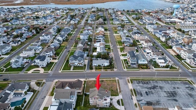 Building Photo - 400 17th St S