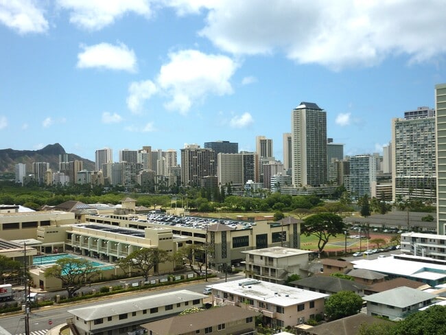 Building Photo - 2439 Kapiolani Blvd