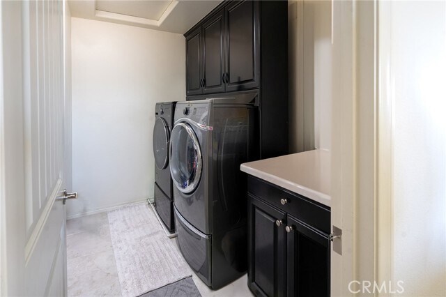 Building Photo - 6065 Coopers Hawk Dr