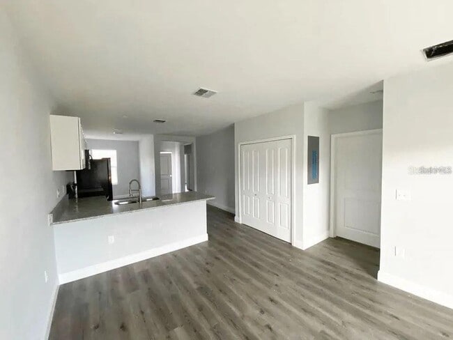 Building Photo - 11355 Poplin Ave