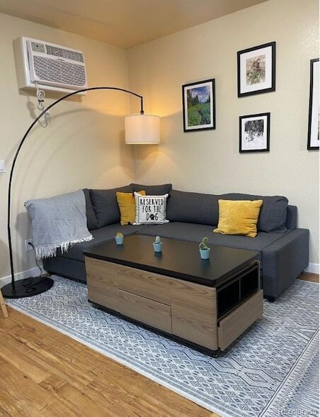 Building Photo - 1391 Carr St