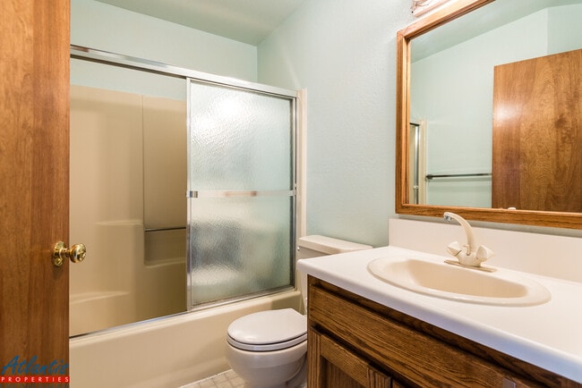 Building Photo - Beautiful Scotts Valley Townhouse | Great ...