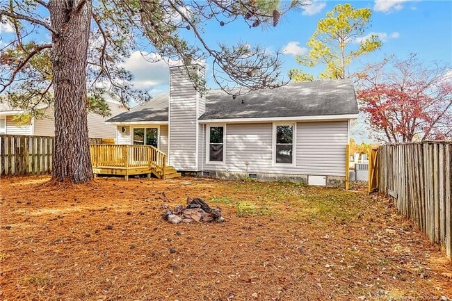 Building Photo - 705 Mosswood Ln