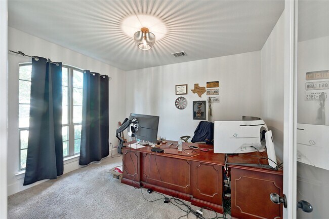 Building Photo - 6211 Shore Ridge Ct