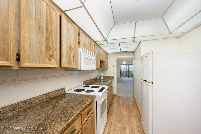 Building Photo - 500 Palm Springs Blvd