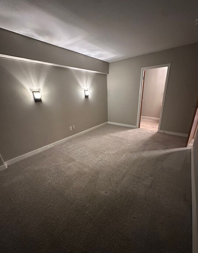 Building Photo - Updated 2BR Condo at Sky Terrace (Utilities Included!)