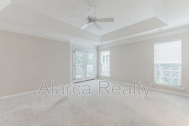 Building Photo - 131 Ivy Creek Ln