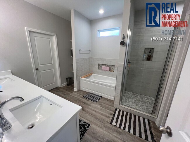 Building Photo - 25 Emma Dr