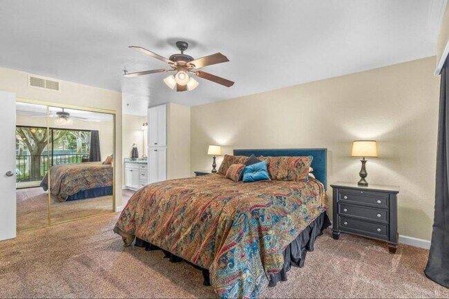 Building Photo - Stylish 1-Bed Condo in Tierrasanta