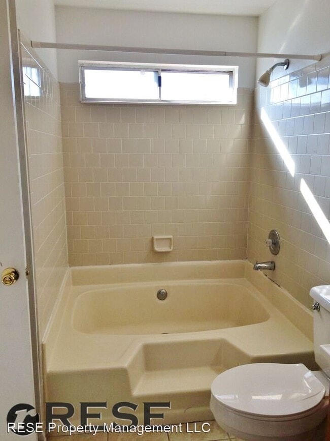 Building Photo - 4 br, 1.5 bath House - 3939 W 5820 S