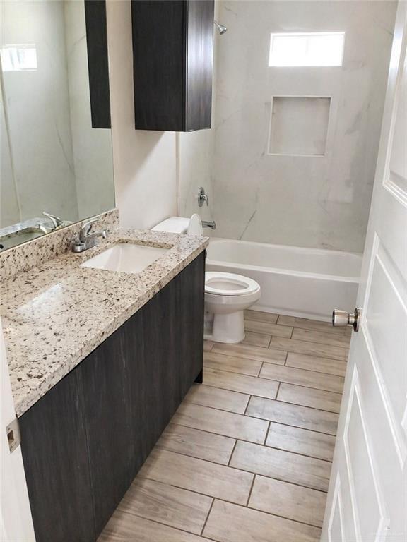 Building Photo - 10 Sandpiper Ave