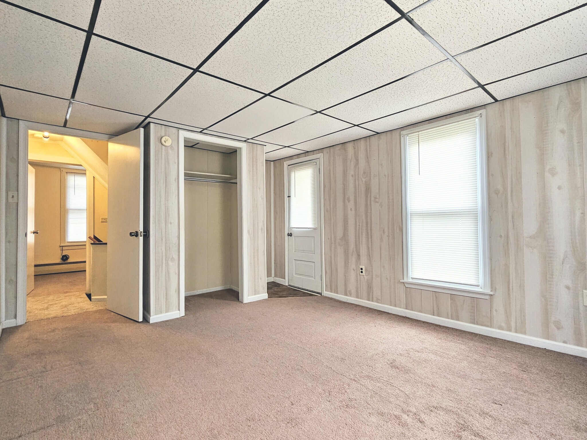 Building Photo - 103 Lincoln Ave