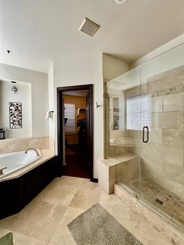 Building Photo - 1461 Brookside Dr