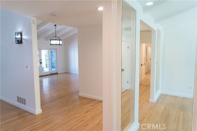 Building Photo - 5054 Encino Ave
