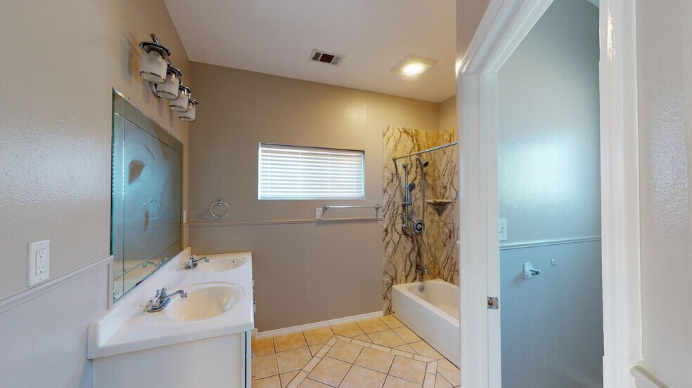 Building Photo - Charming & contemporary Concord home near BART