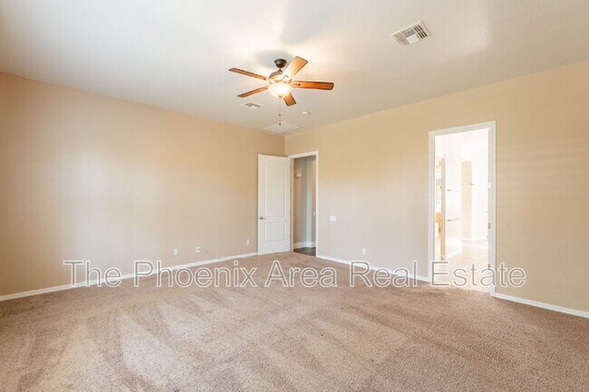 Building Photo - 716 E Runaway Bay Pl