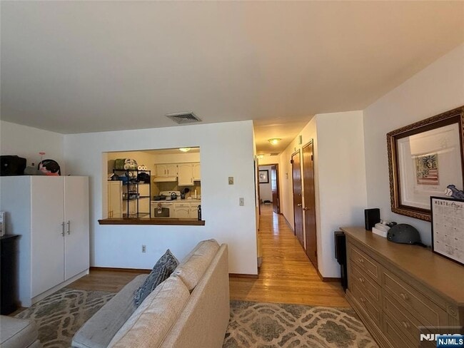 Building Photo - 53-67 Newark Pompton Turnpike Unit 65 C