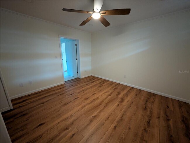 Building Photo - 8481 S Great Oaks Dr