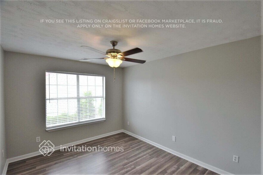 Building Photo - 541 Chaucer Way