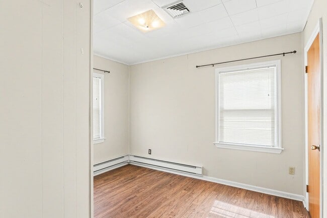 Building Photo - Two bedroom, one bathroom house in Susquehanna Twp.