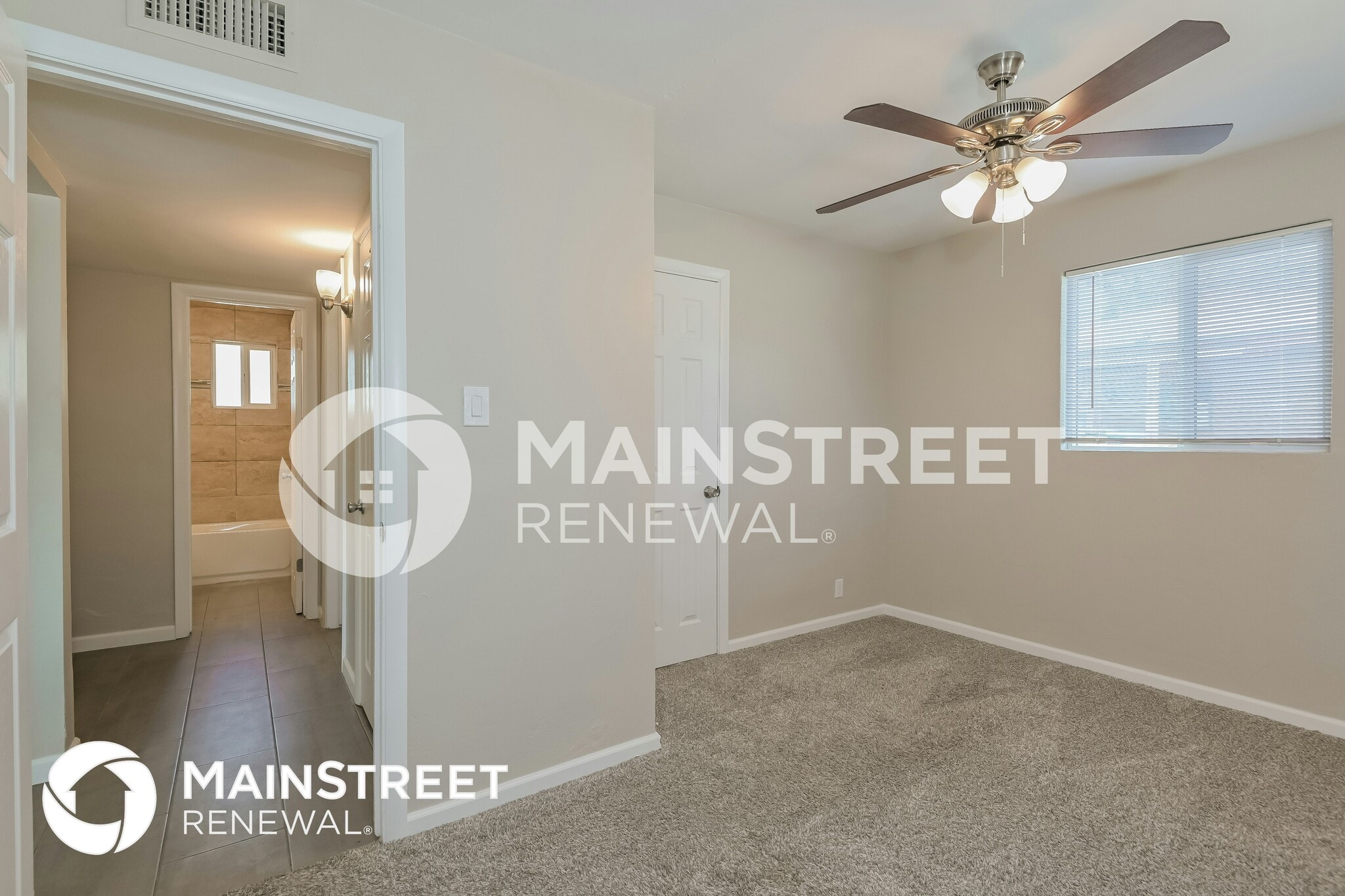 Building Photo - 6131 E 25th St