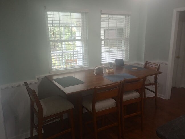 Building Photo - 518 Ridgecliff Ct