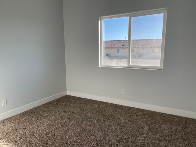 Building Photo - 3 Bedroom in Pahrump