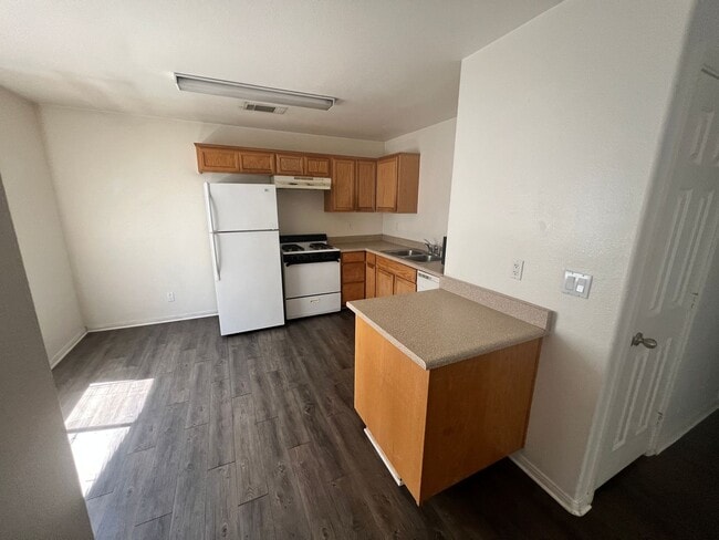 Building Photo - 6320 Mesquite Ave