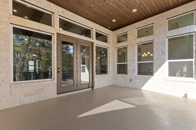 Building Photo - 145 Gaston Dr