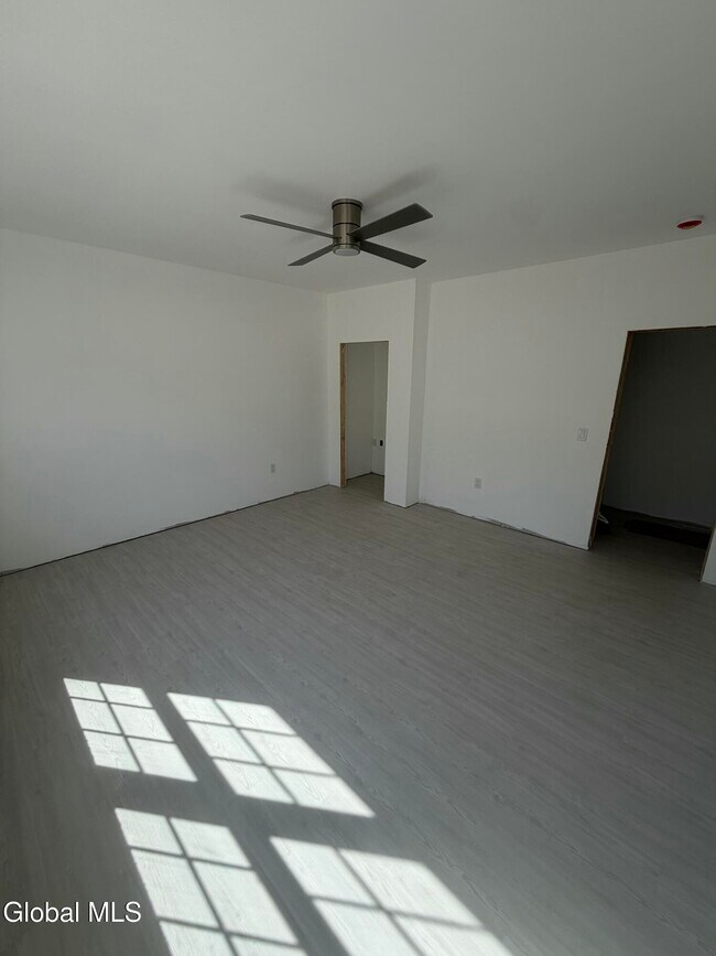 Building Photo - 128 Panorama Dr