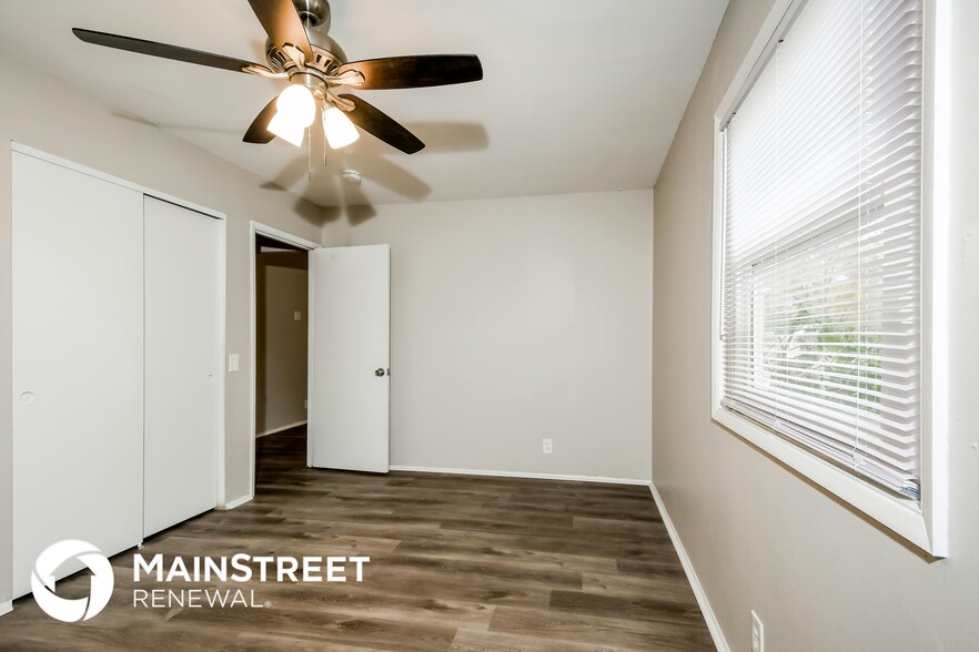 Building Photo - 1575 Loveland Dr