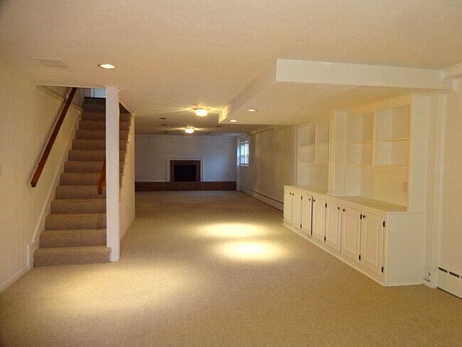 Building Photo - Wonderful Home in Prime Location!