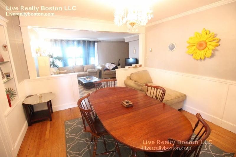 Building Photo - 97 Oakland St