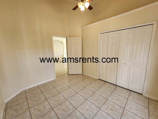 Building Photo - Pool House in Remington Pointe