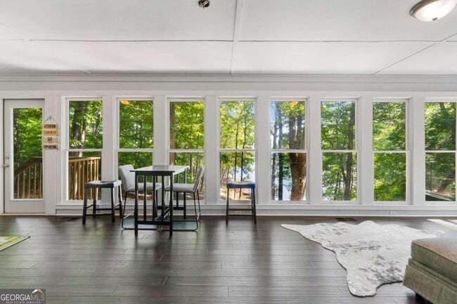 Building Photo - 180 Waterfront Dr