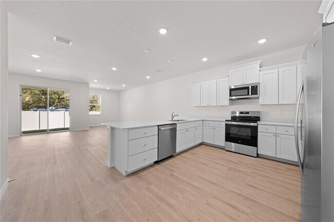 Building Photo - 1782 Tilia St