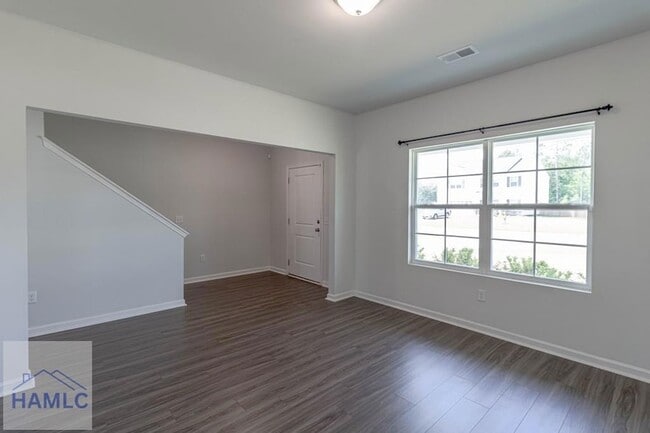 Building Photo - 147 Enclave Wy