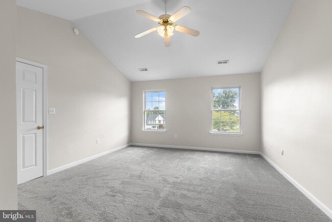 Building Photo - 10004 Field Stone Ct