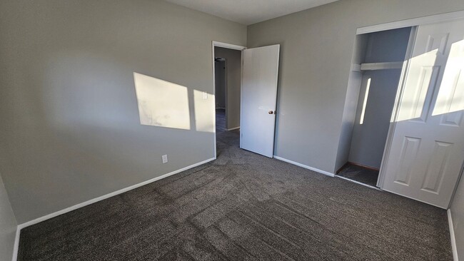 Building Photo - 1258 Richard Ct