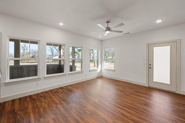 Building Photo - 508 E Kimball St