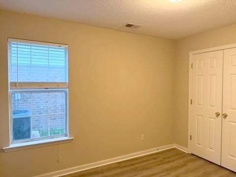 Building Photo - 4852 Ashcroft Dr